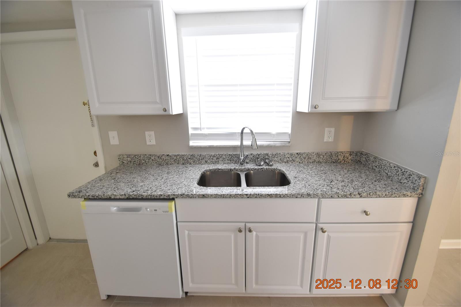 Image 12 of 39 For 705 2nd Avenue Nw A