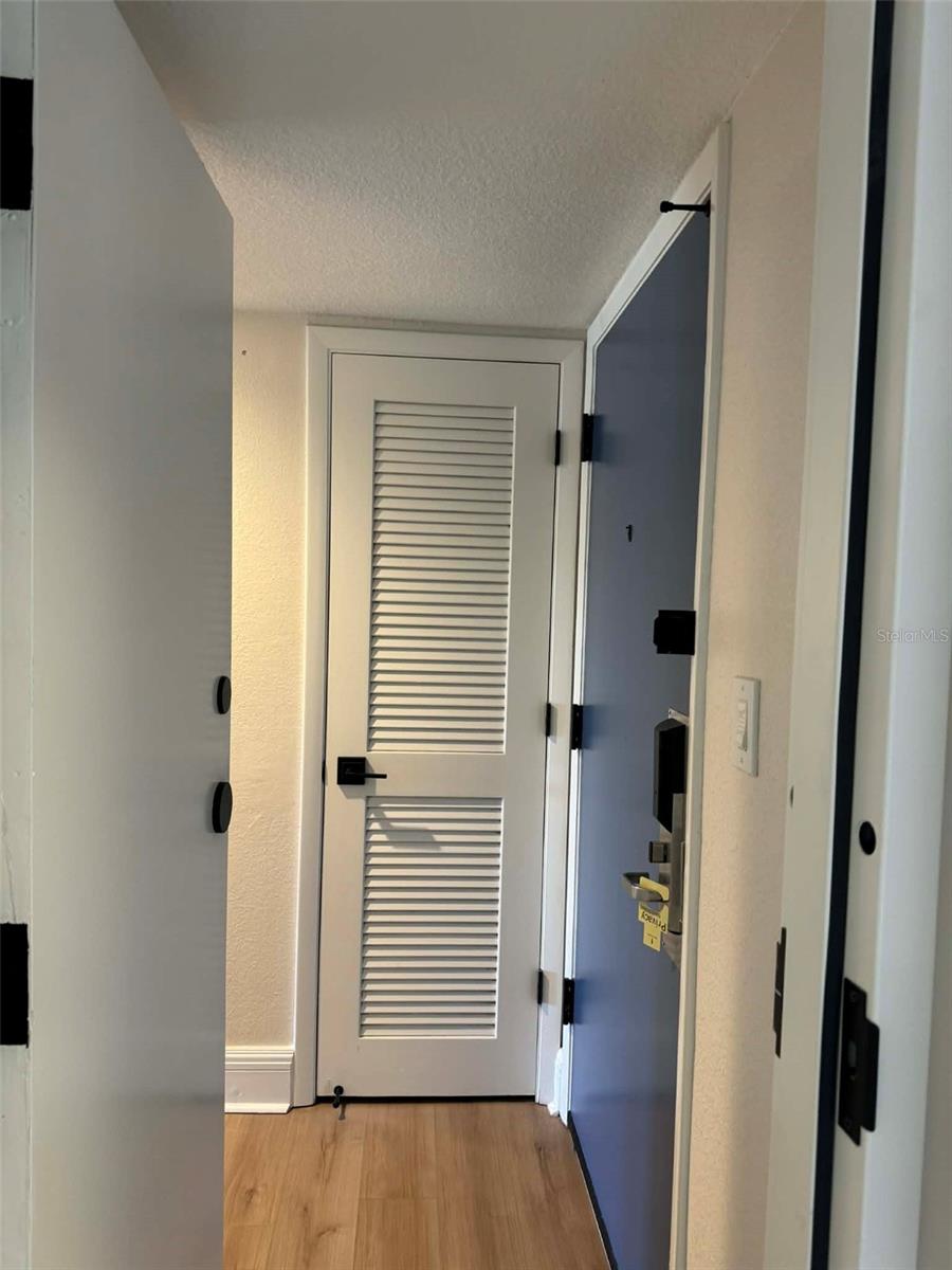 Listing photo id 8 for 4762 Fox Hunt Drive A304 & A30