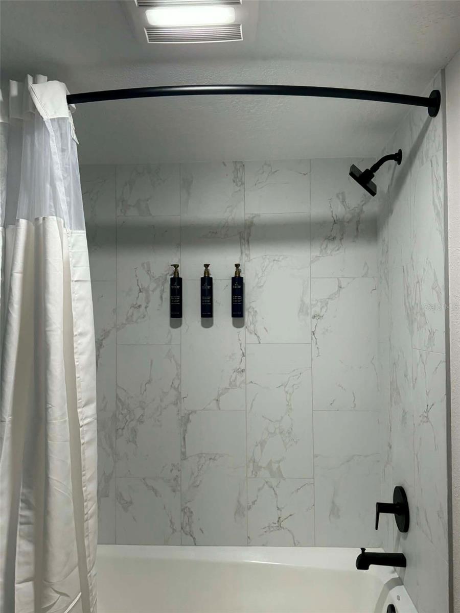 Listing photo id 21 for 4762 Fox Hunt Drive A304 & A30