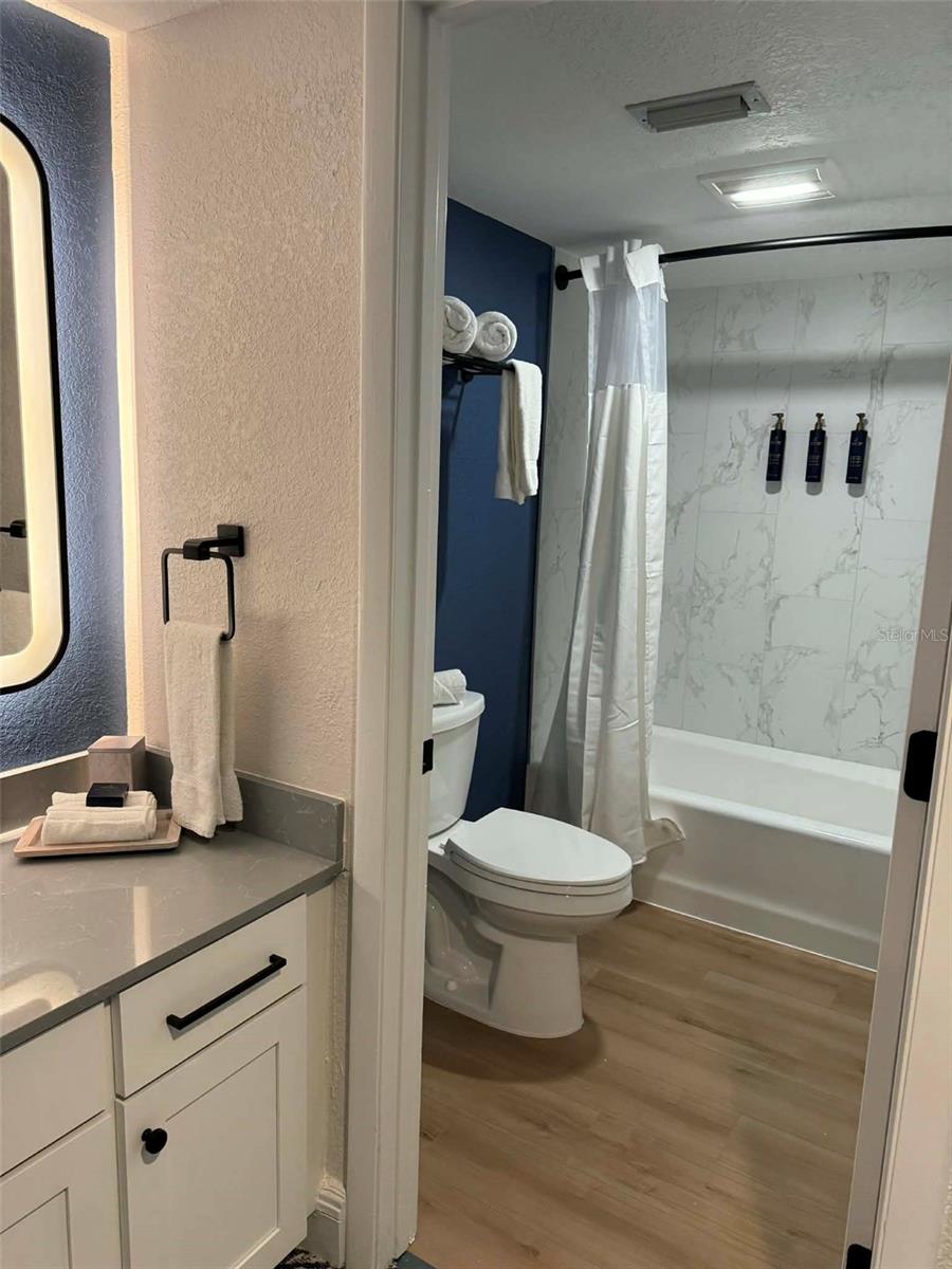 Listing photo id 23 for 4762 Fox Hunt Drive A304 & A30