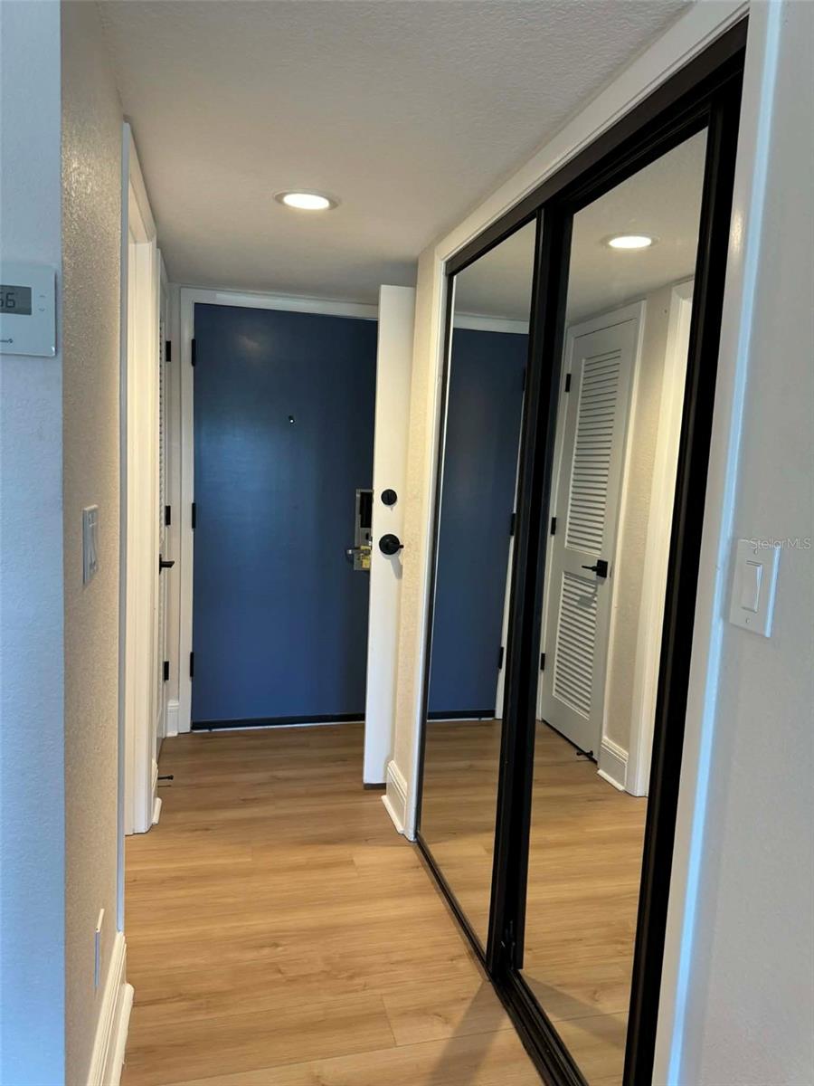 Listing photo id 6 for 4762 Fox Hunt Drive A304 & A30