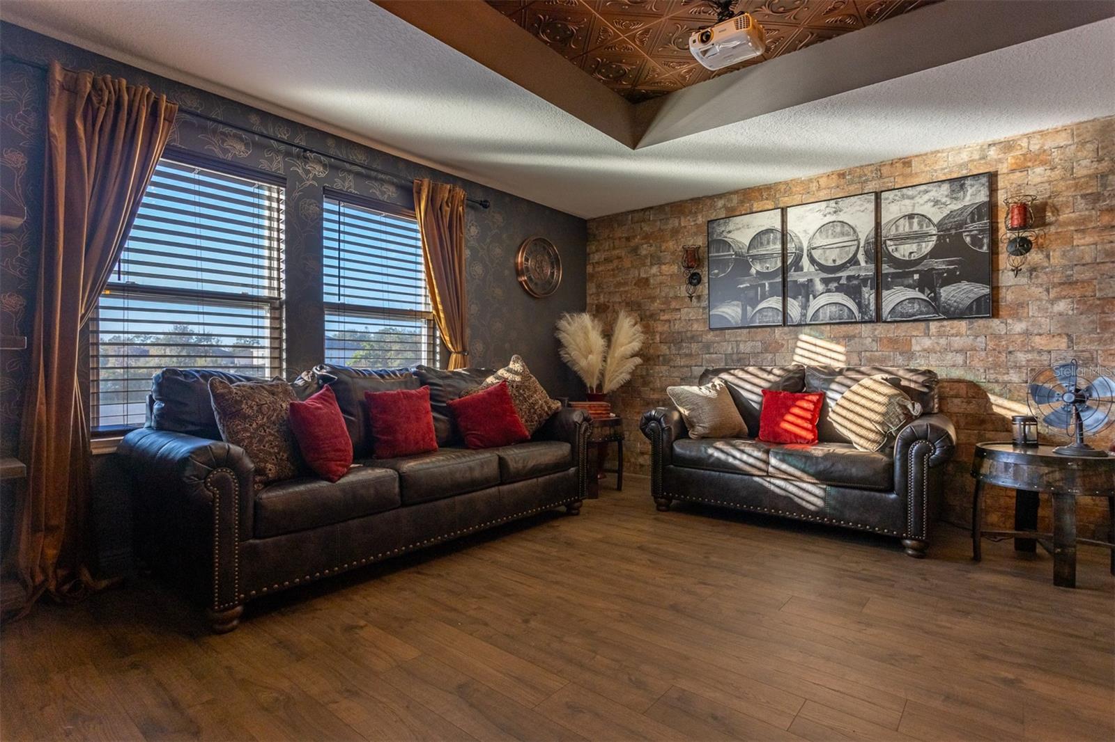 Image 33 of 85 For 33164 Kateland Drive