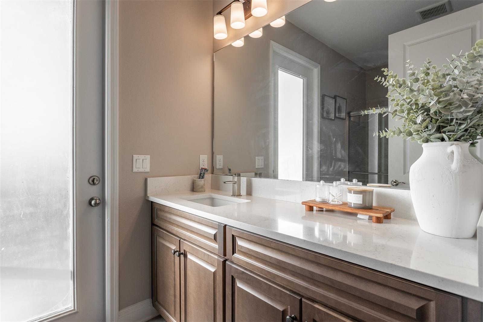 Image 39 of 85 For 33164 Kateland Drive