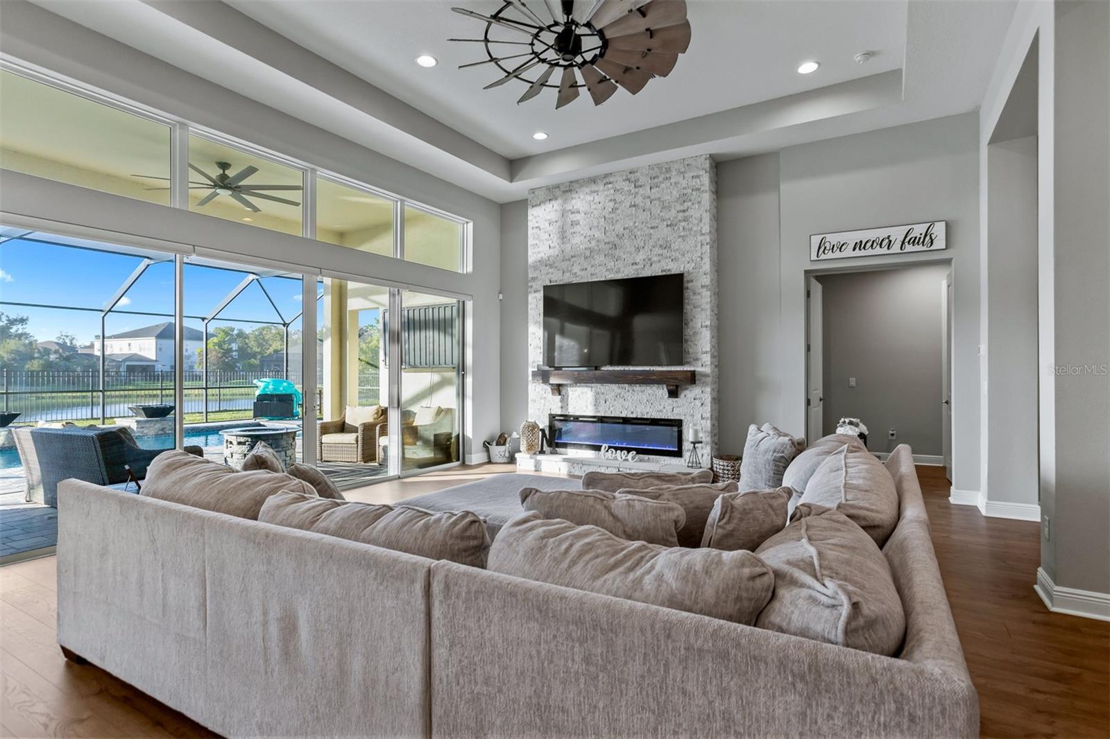 Image 6 of 85 For 33164 Kateland Drive