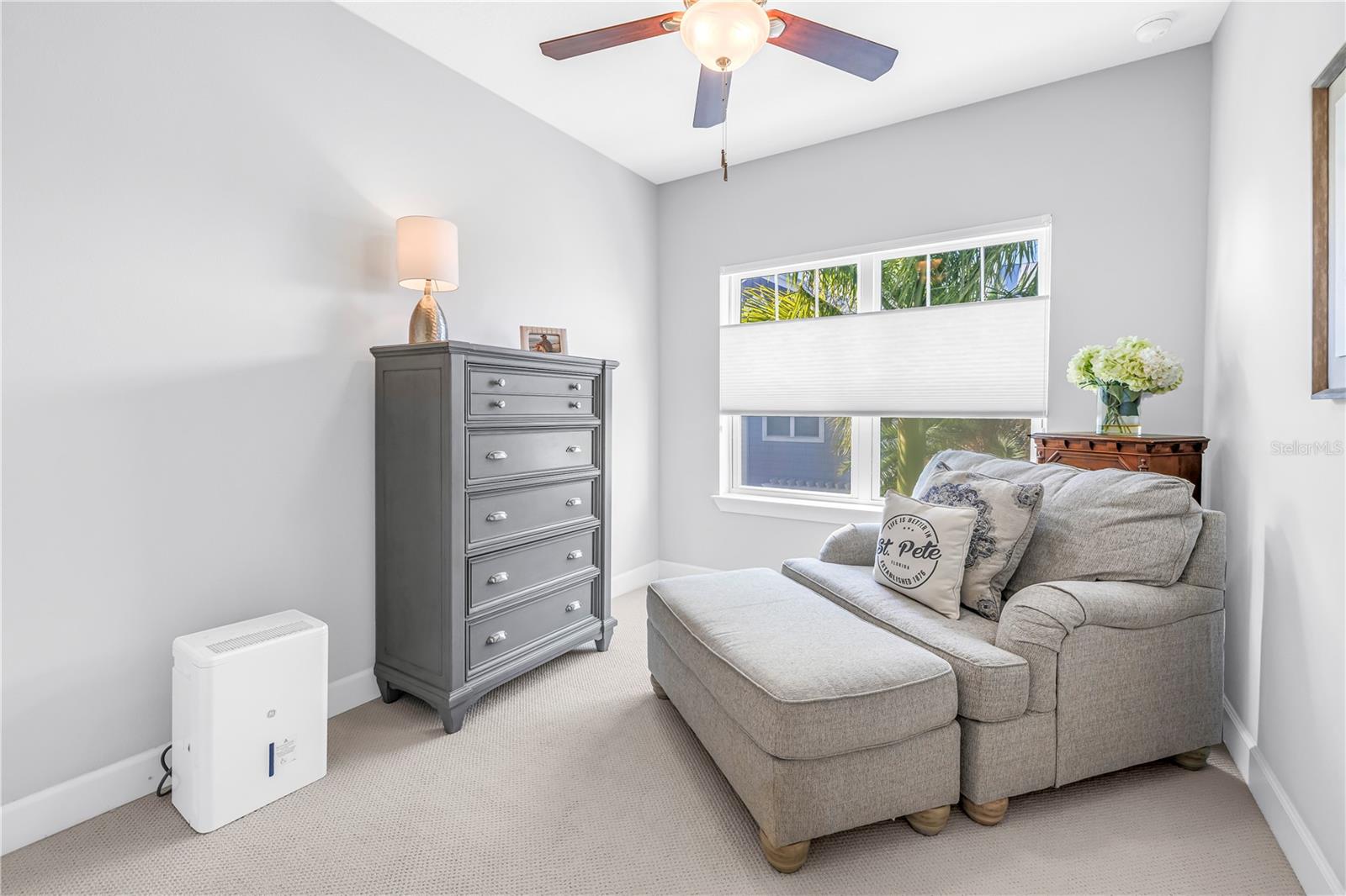 Image 32 of 67 For 5930 Anchorage Way S