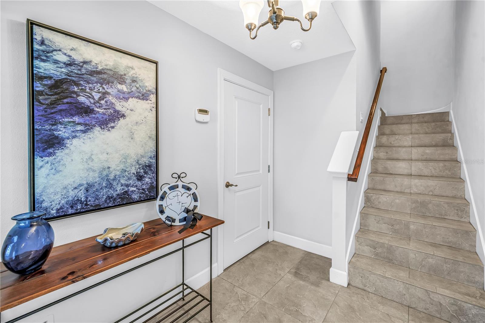 Image 4 of 67 For 5930 Anchorage Way S