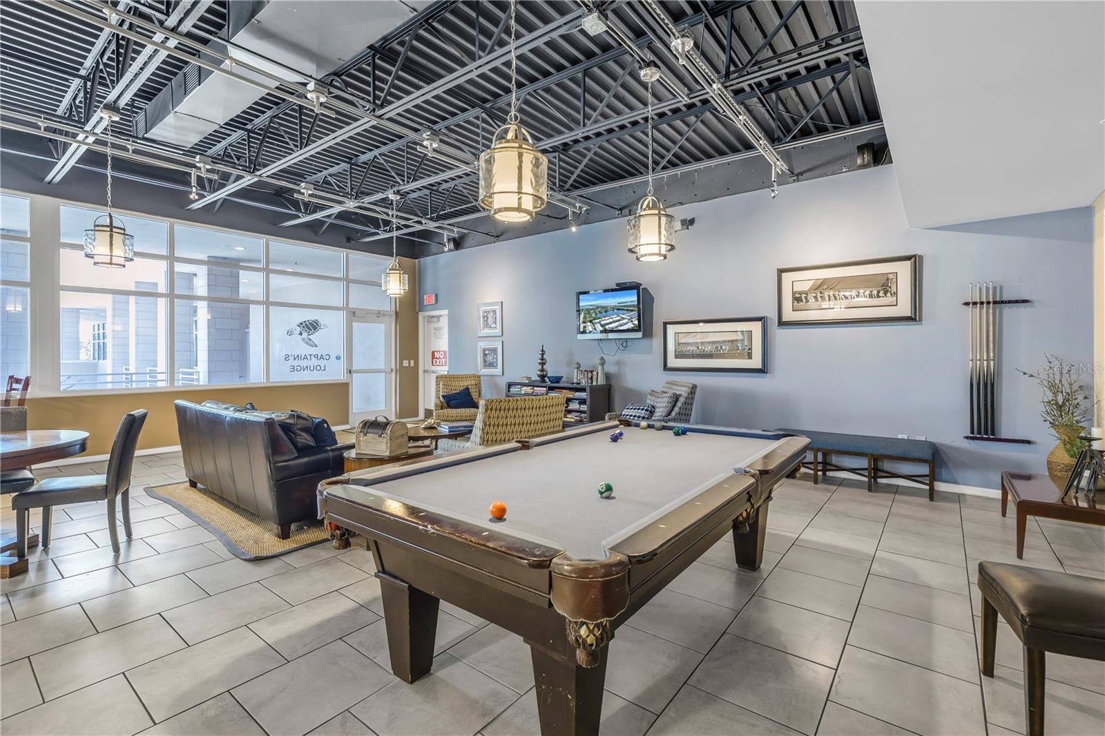 Image 47 of 67 For 5930 Anchorage Way S