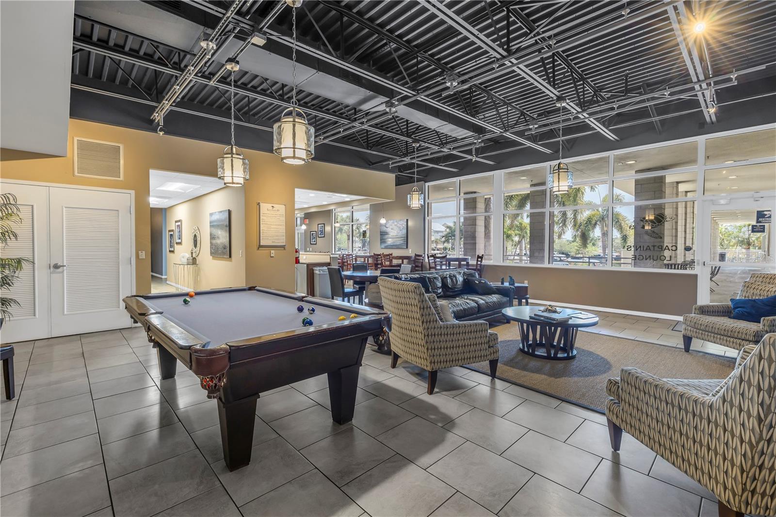 Image 48 of 67 For 5930 Anchorage Way S