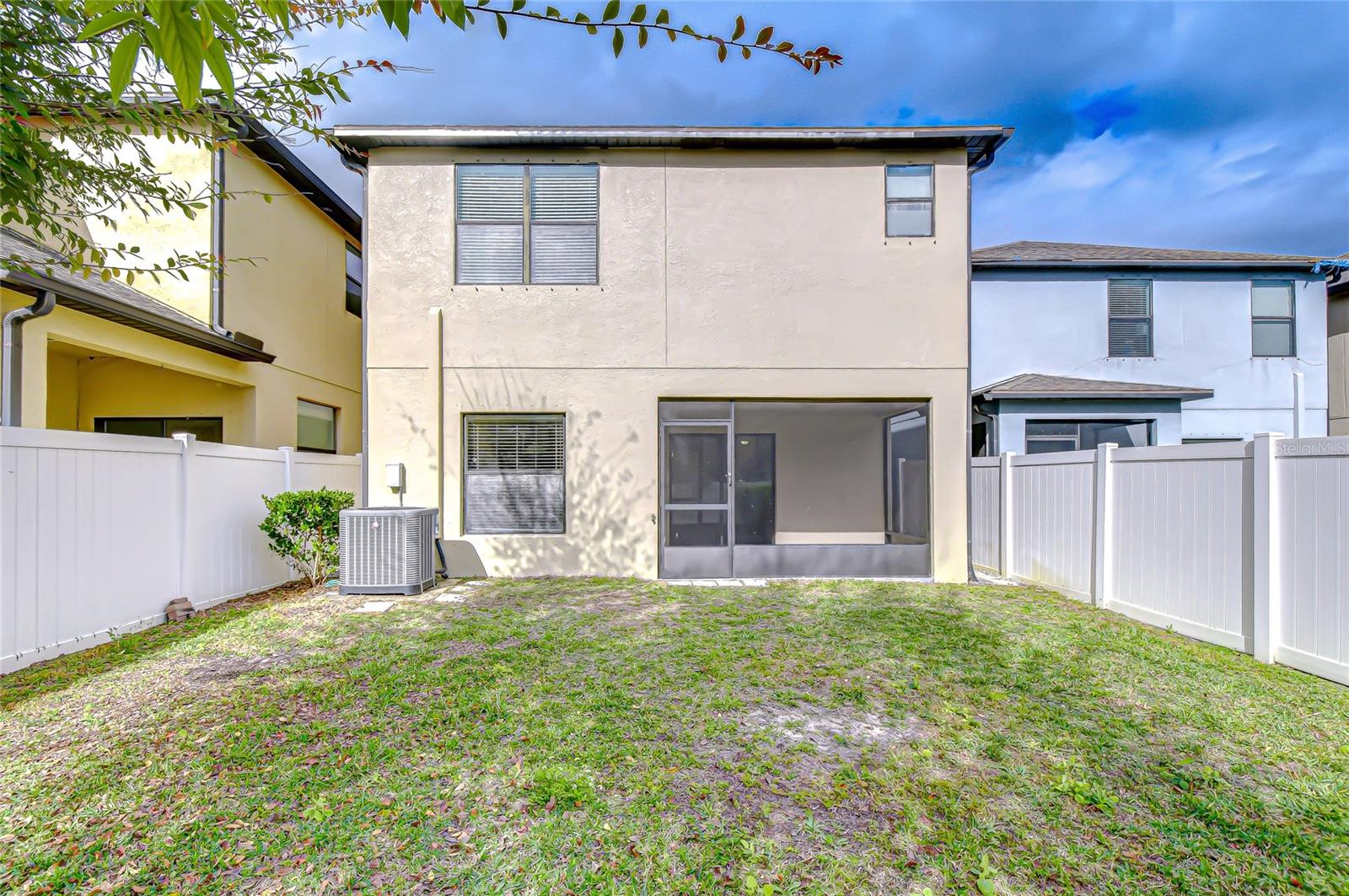 Image 28 of 32 For 2718 Garden Falls Drive