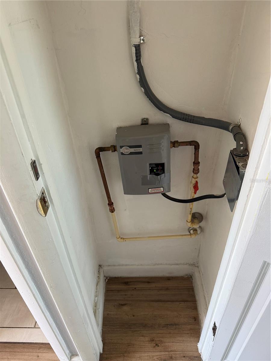 Image 10 of 11 For 2807 41st Avenue N 3