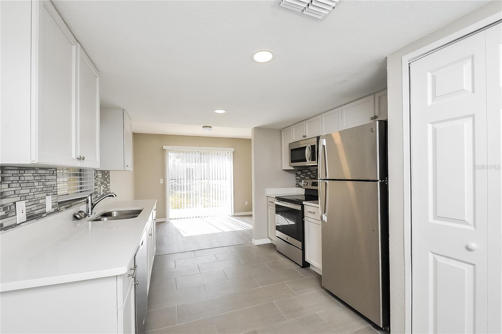 Image 5 of 16 For 1625 Crossridge Drive