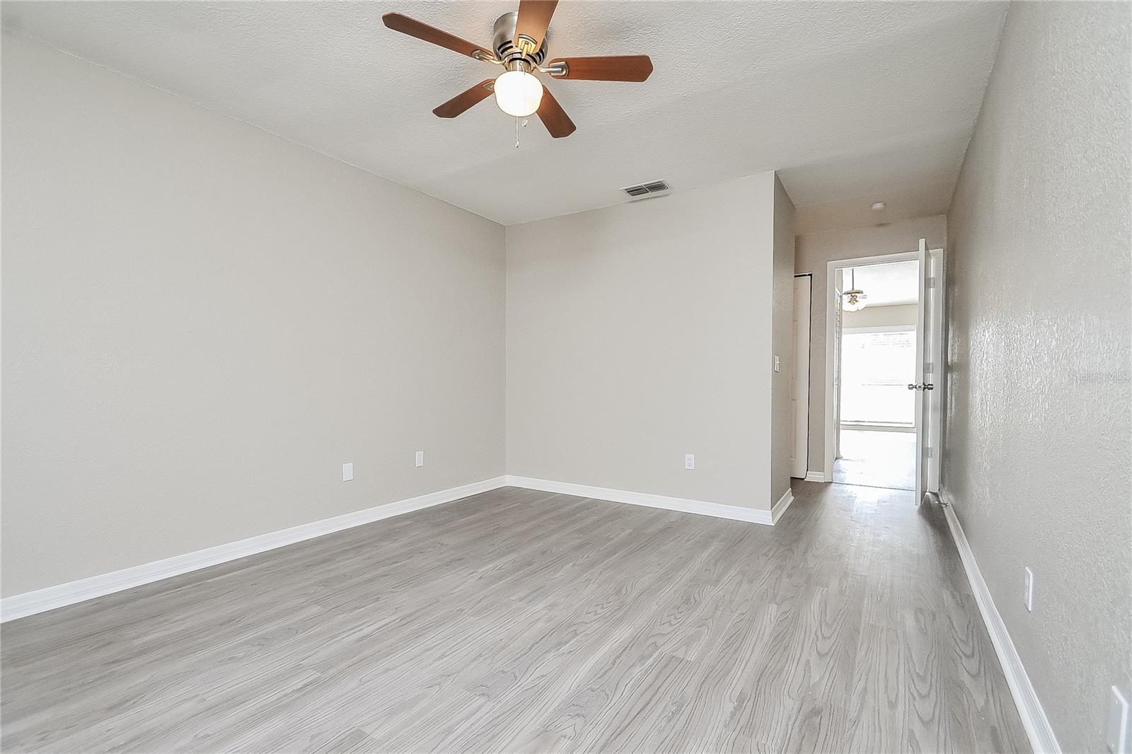 Image 7 of 16 For 1625 Crossridge Drive