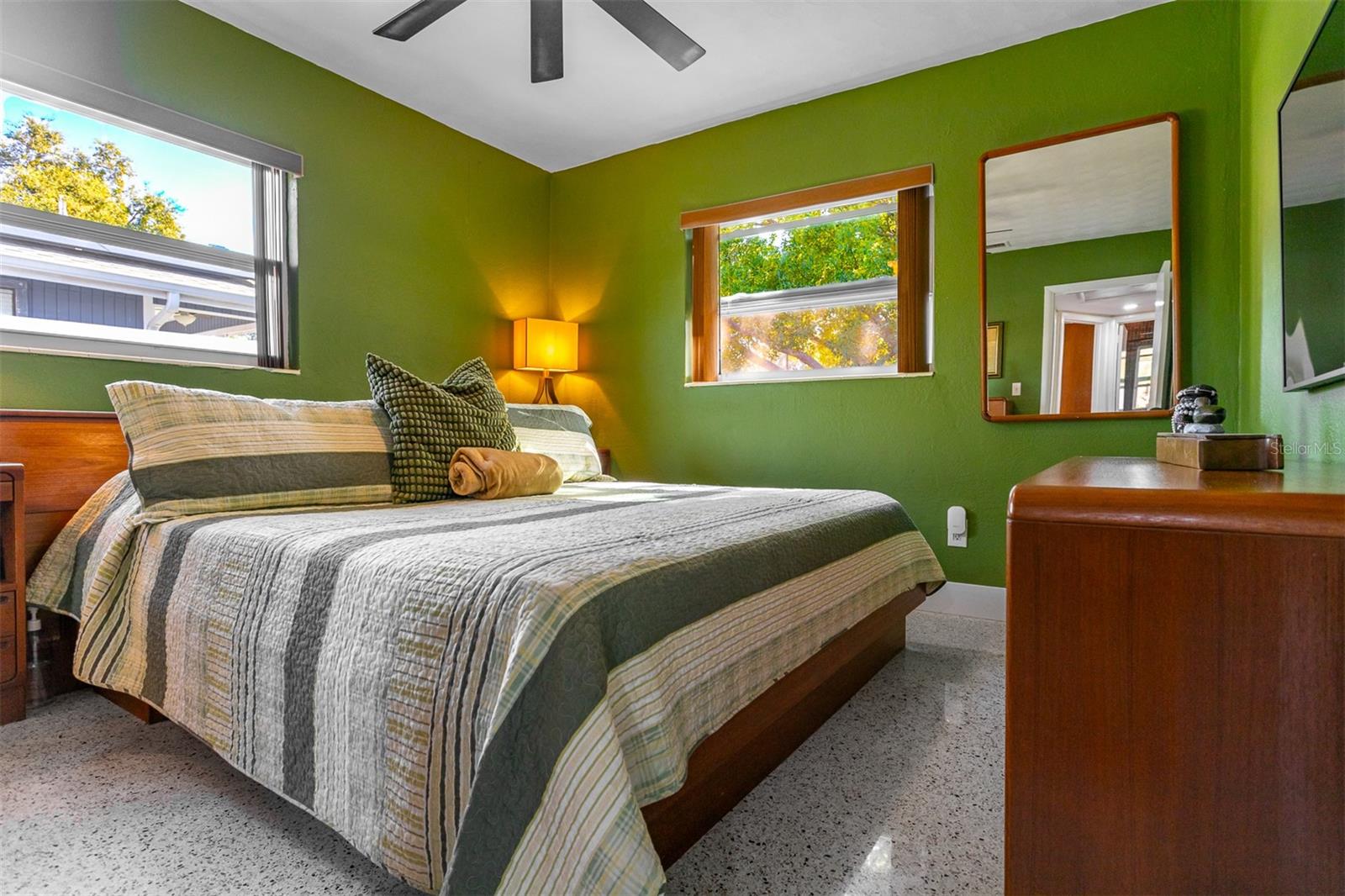 Image 24 of 45 For 3721 4th Avenue N