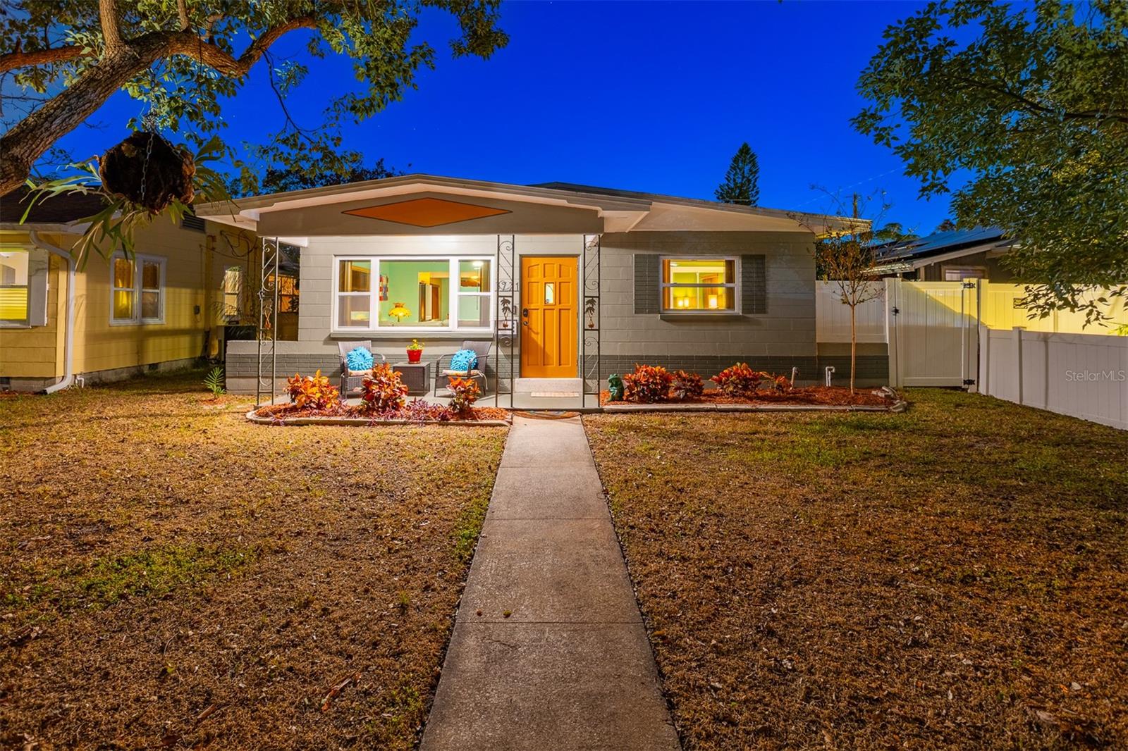 Image 3 of 45 For 3721 4th Avenue N