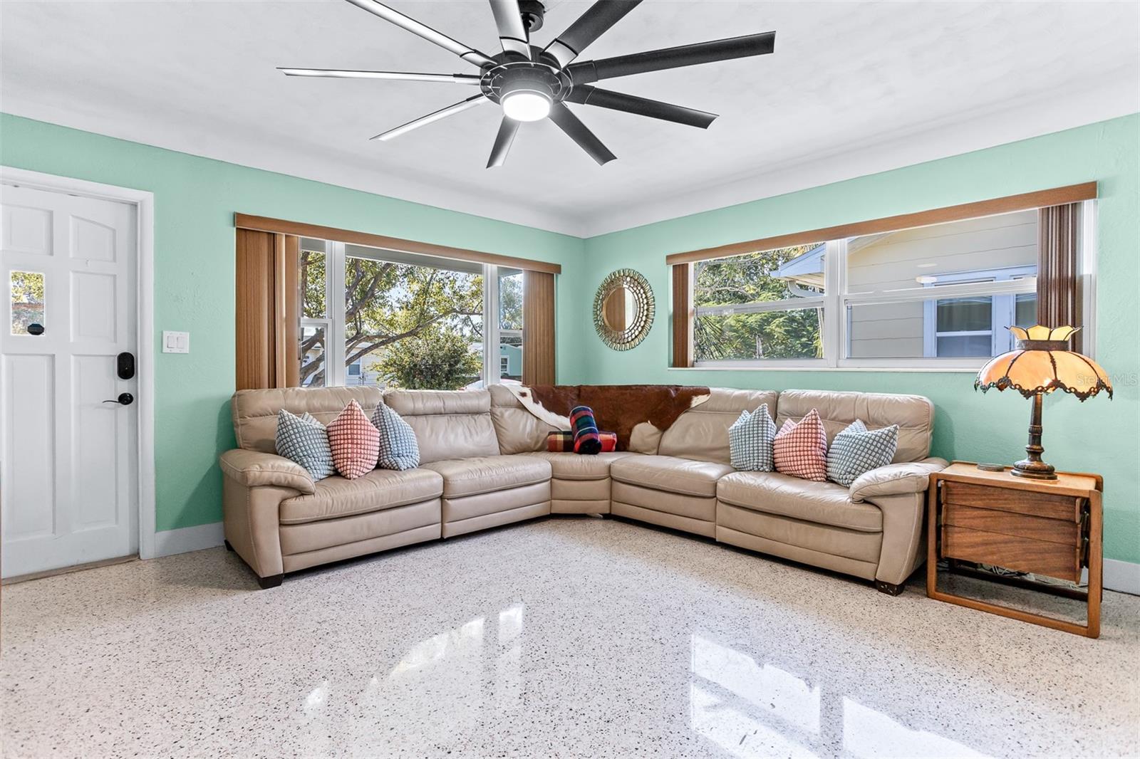 Image 8 of 45 For 3721 4th Avenue N