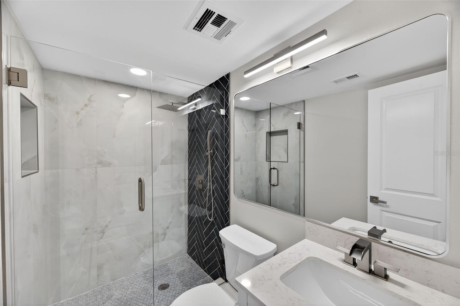 Image 29 of 65 For 19701 Gulf Boulevard 328