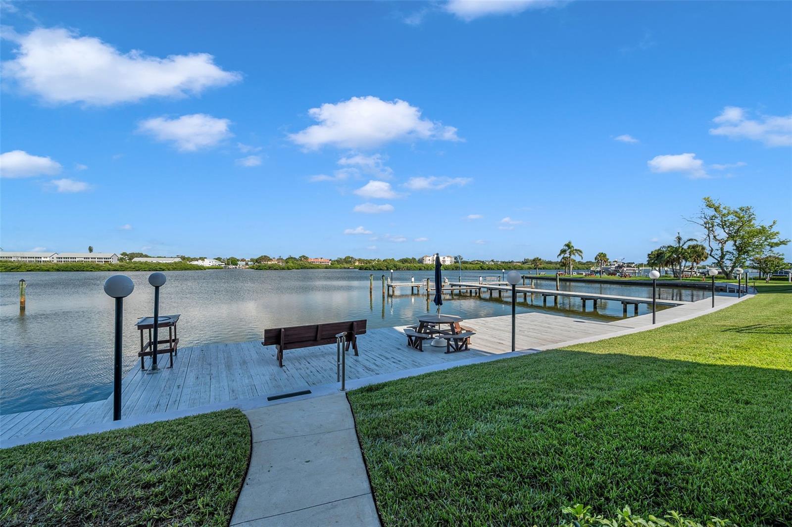 Image 35 of 65 For 19701 Gulf Boulevard 328