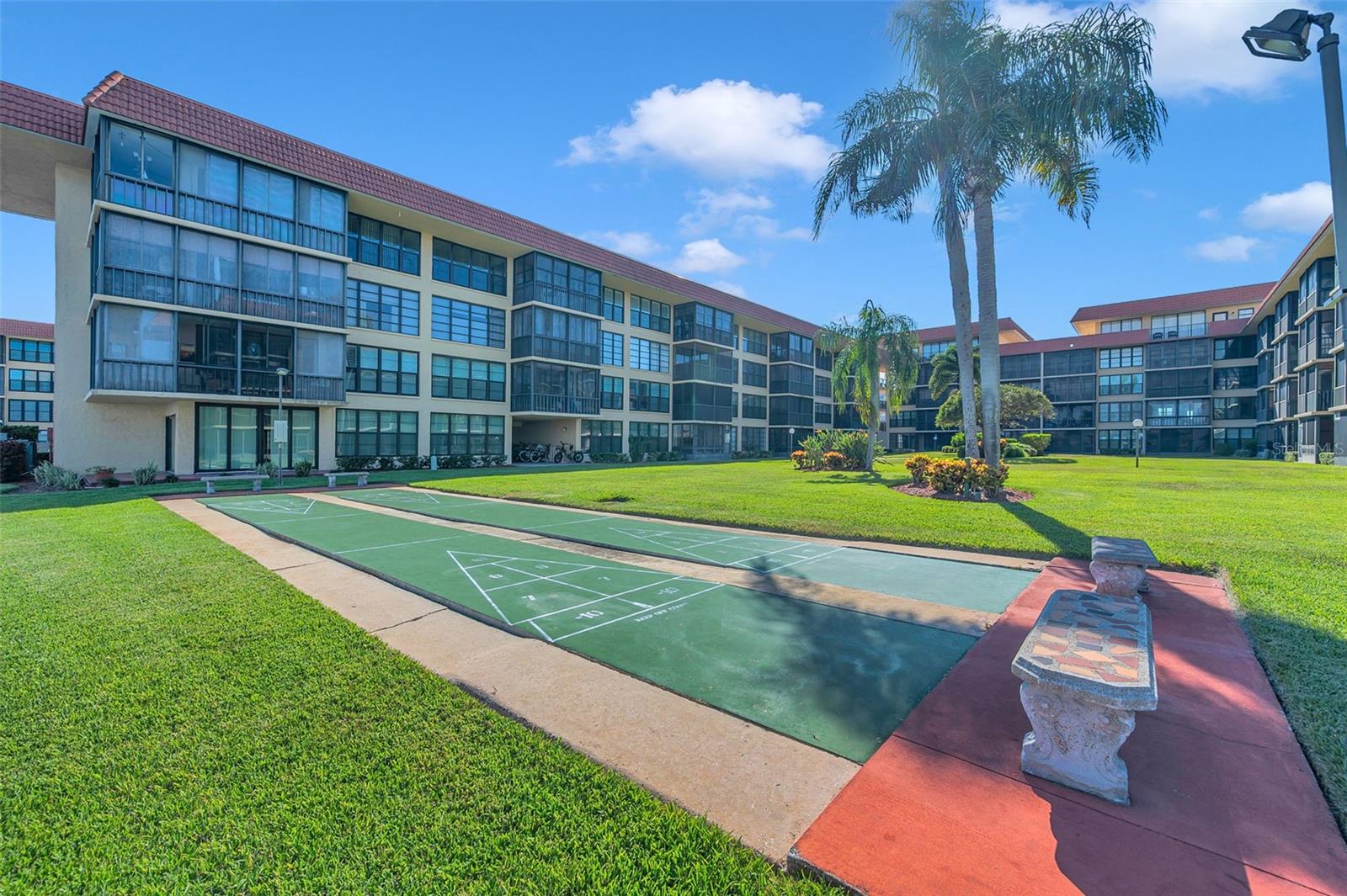 Image 41 of 65 For 19701 Gulf Boulevard 328