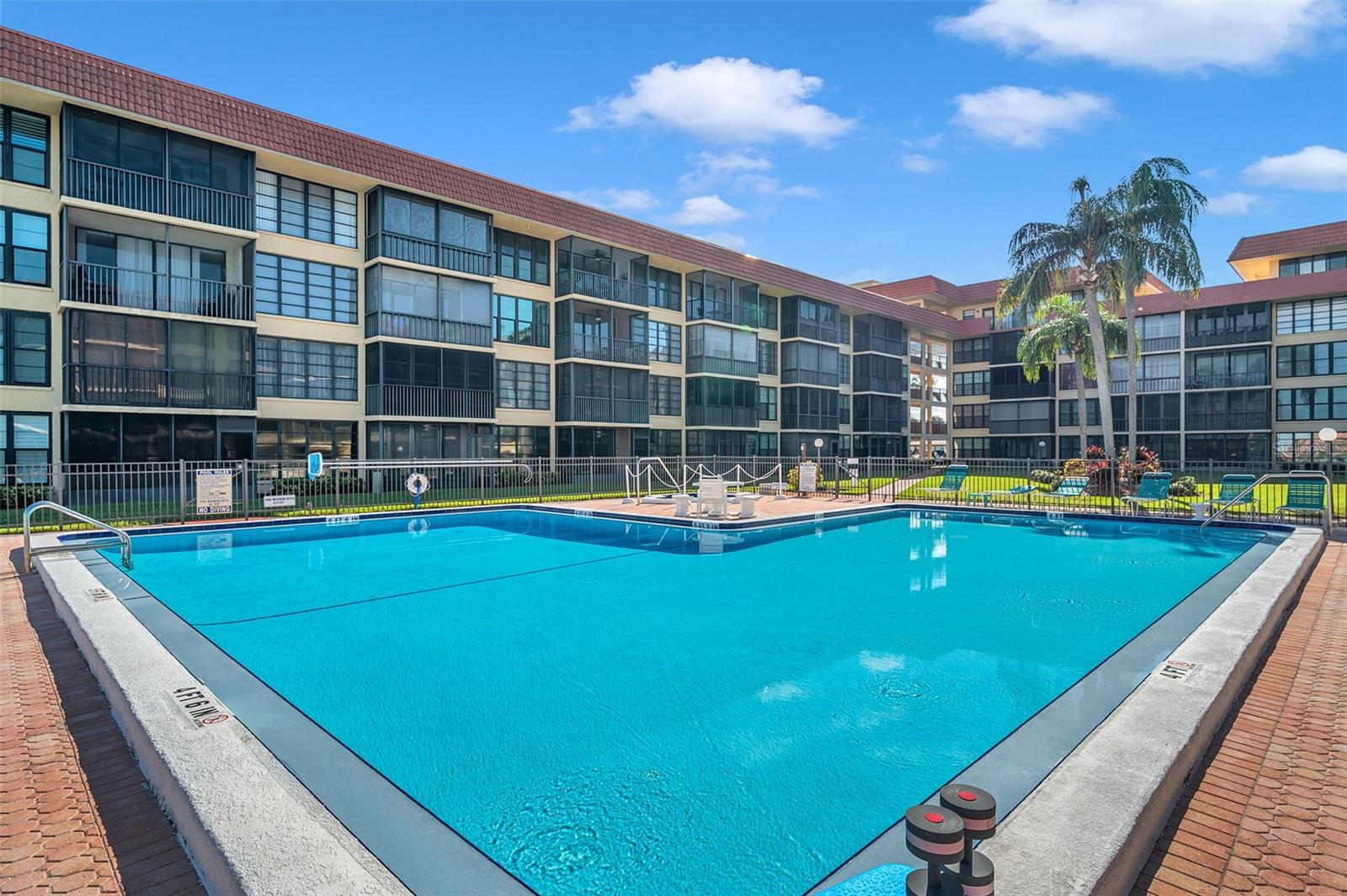 Image 51 of 65 For 19701 Gulf Boulevard 328