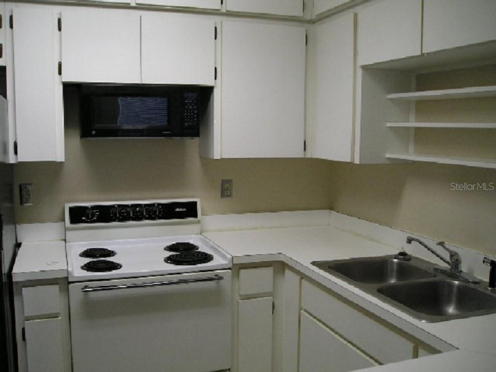 Image 8 of 15 For 603 Melville Avenue 1