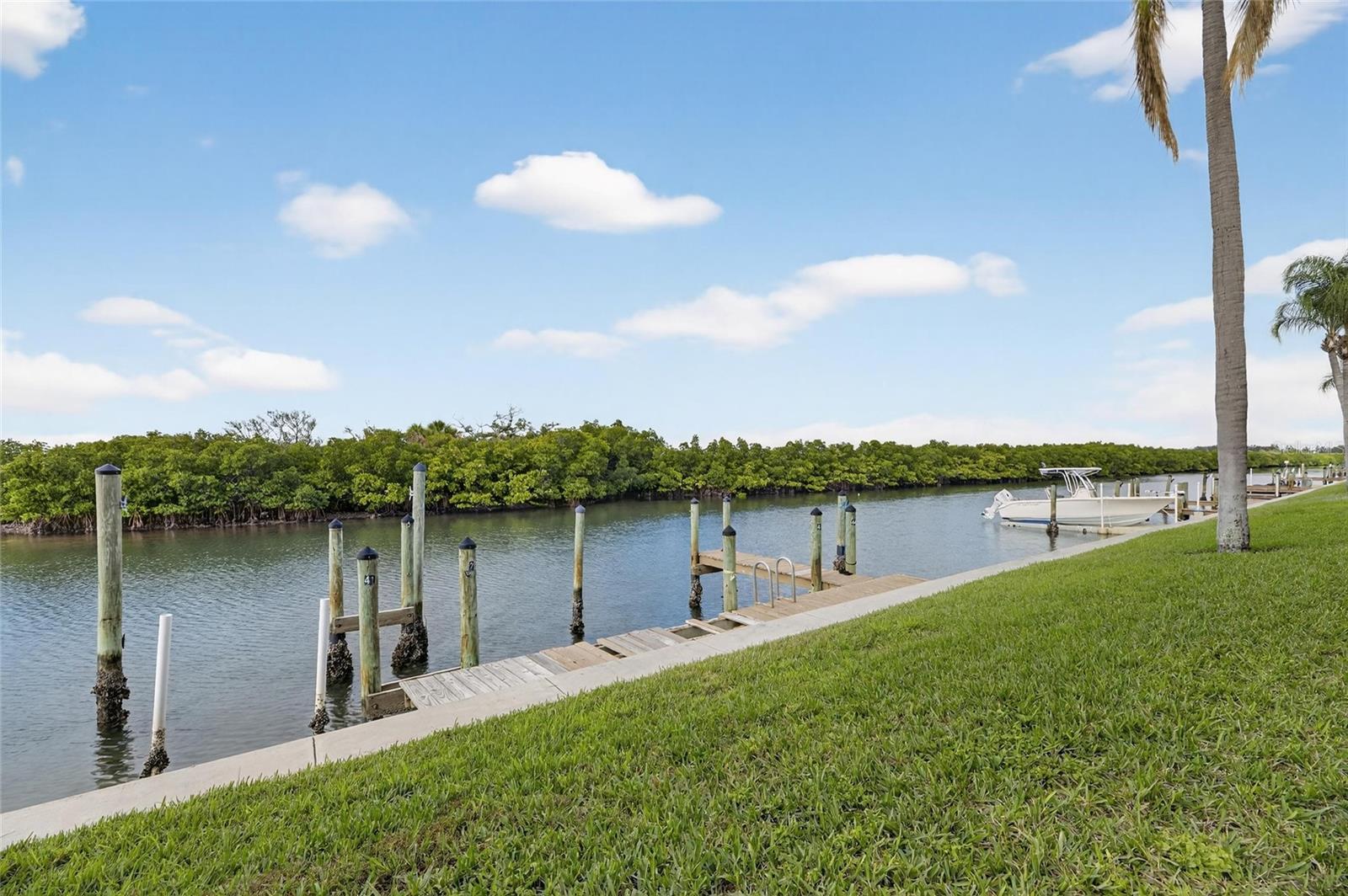 Image 14 of 54 For 8831 Bay Pointe Drive 107