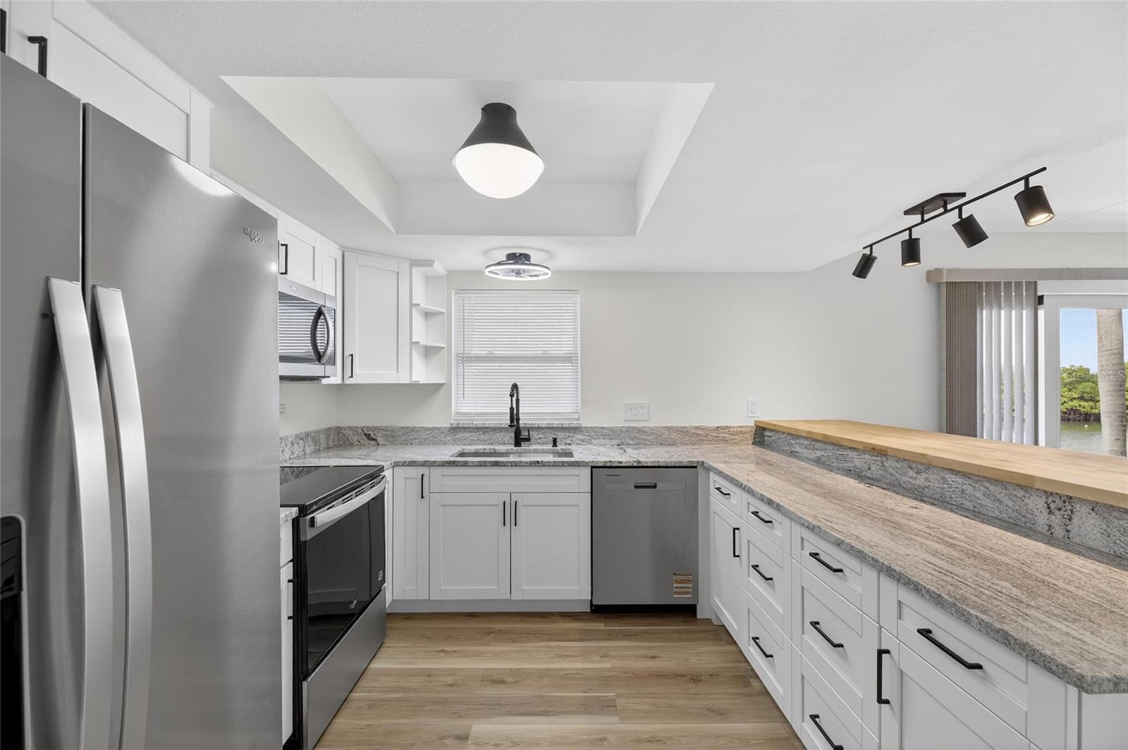 Image 20 of 54 For 8831 Bay Pointe Drive 107