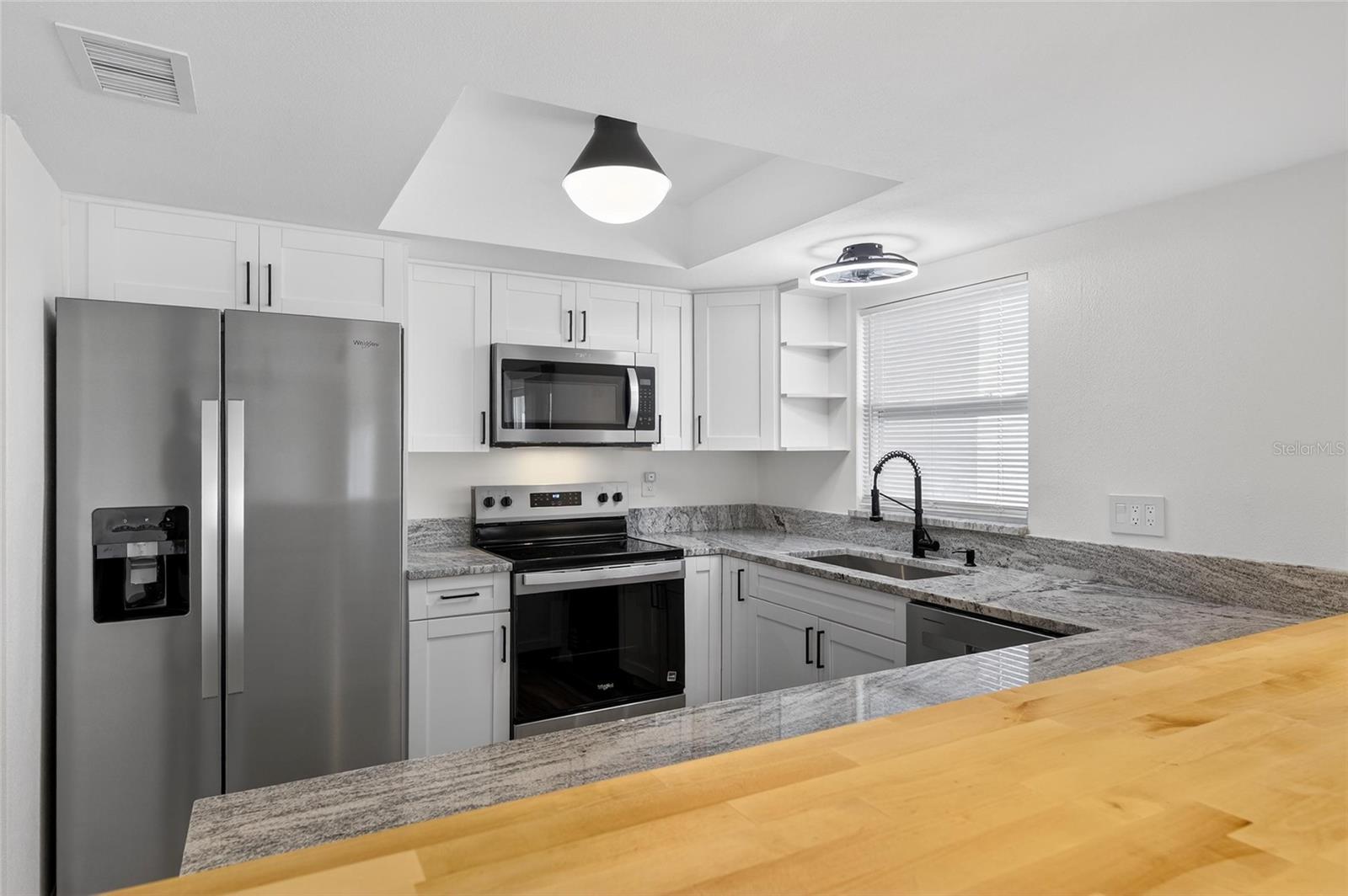 Image 21 of 54 For 8831 Bay Pointe Drive 107