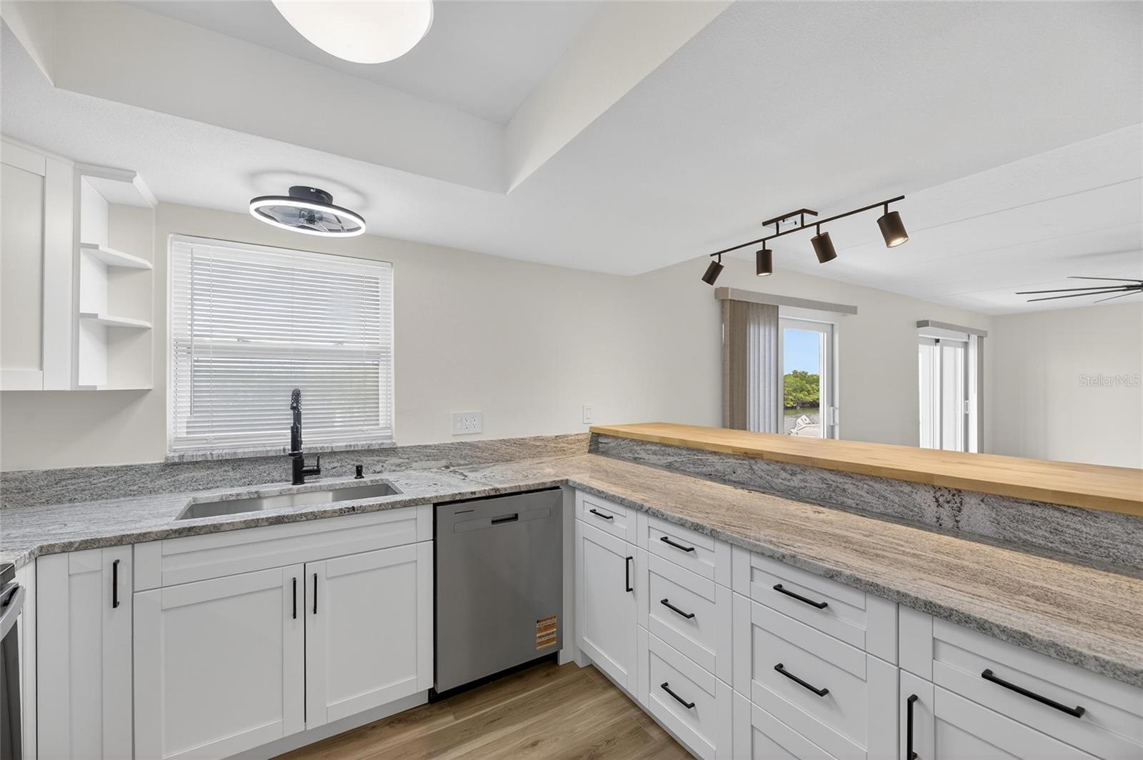 Image 24 of 54 For 8831 Bay Pointe Drive 107