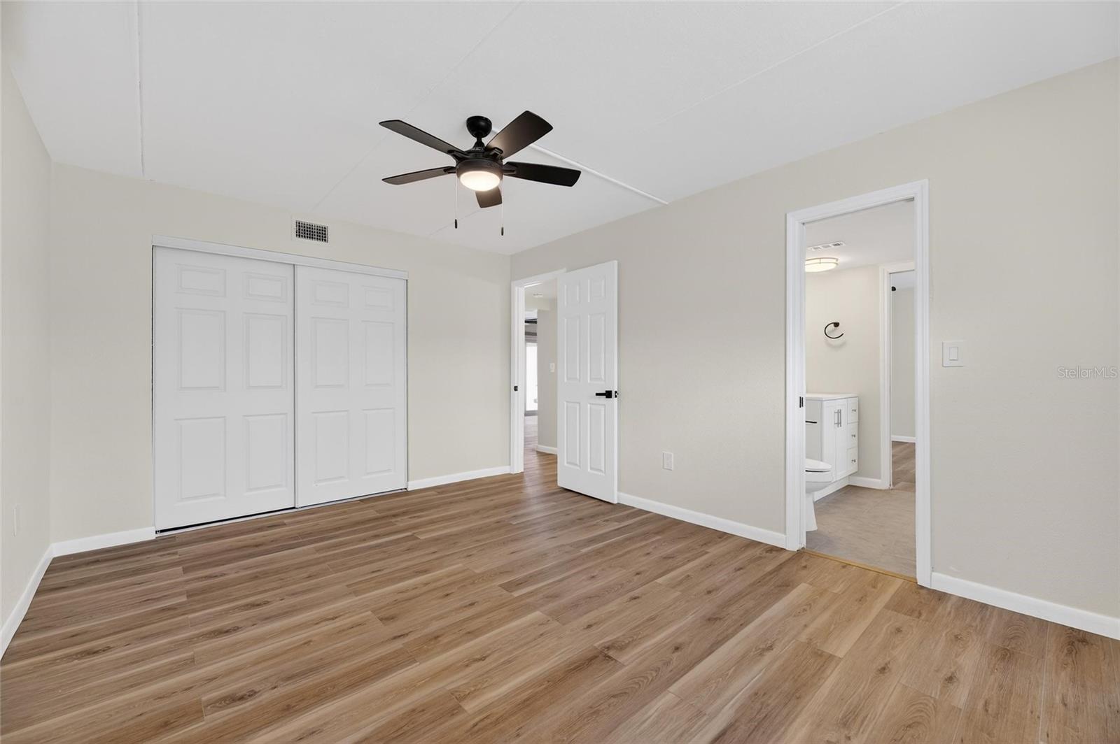 Image 32 of 54 For 8831 Bay Pointe Drive 107