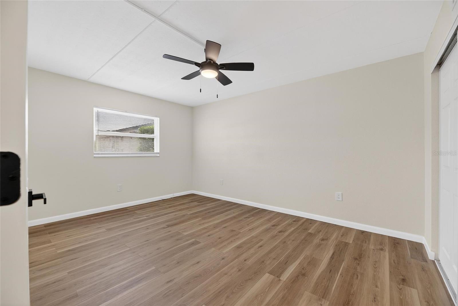 Image 33 of 54 For 8831 Bay Pointe Drive 107