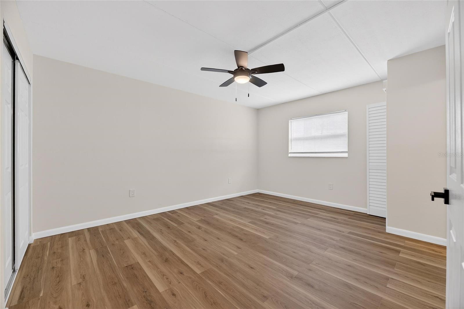 Image 38 of 54 For 8831 Bay Pointe Drive 107