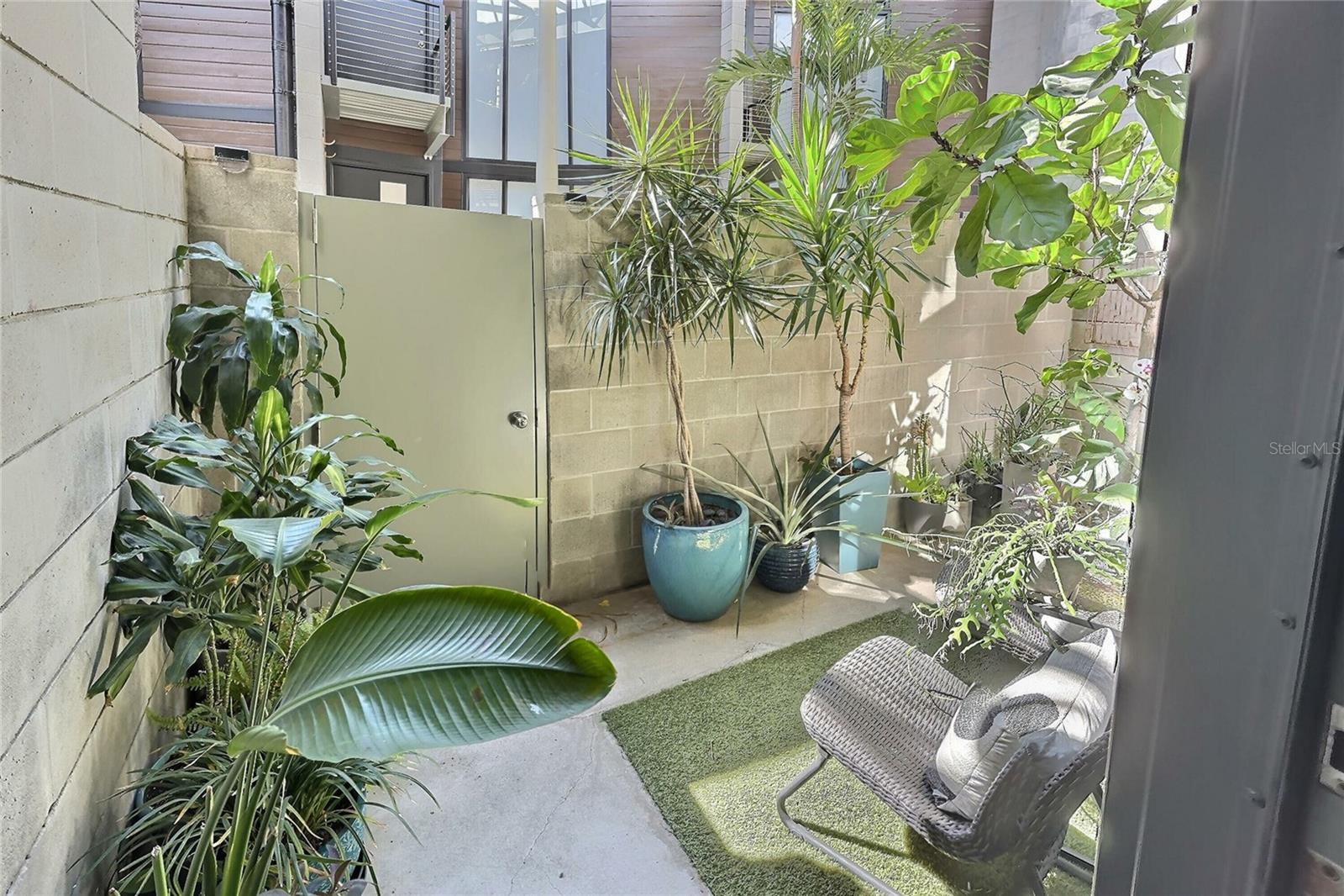 Image 4 of 25 For 217 12th Street 114