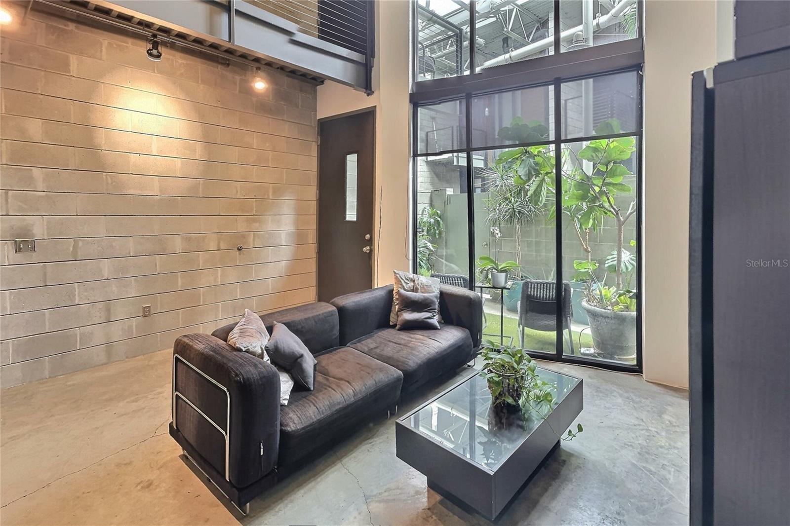 Image 7 of 25 For 217 12th Street 114