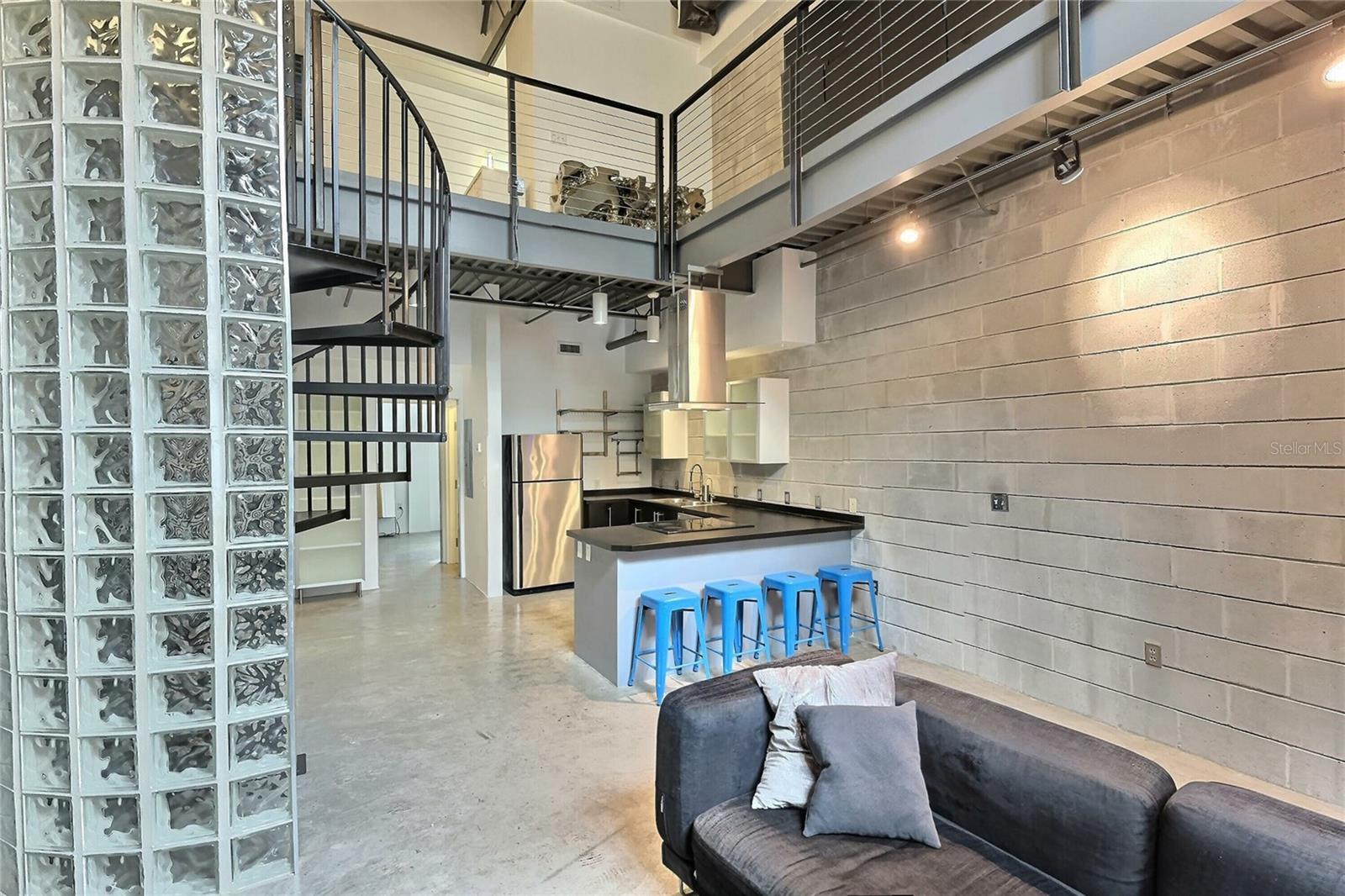 Image 9 of 25 For 217 12th Street 114