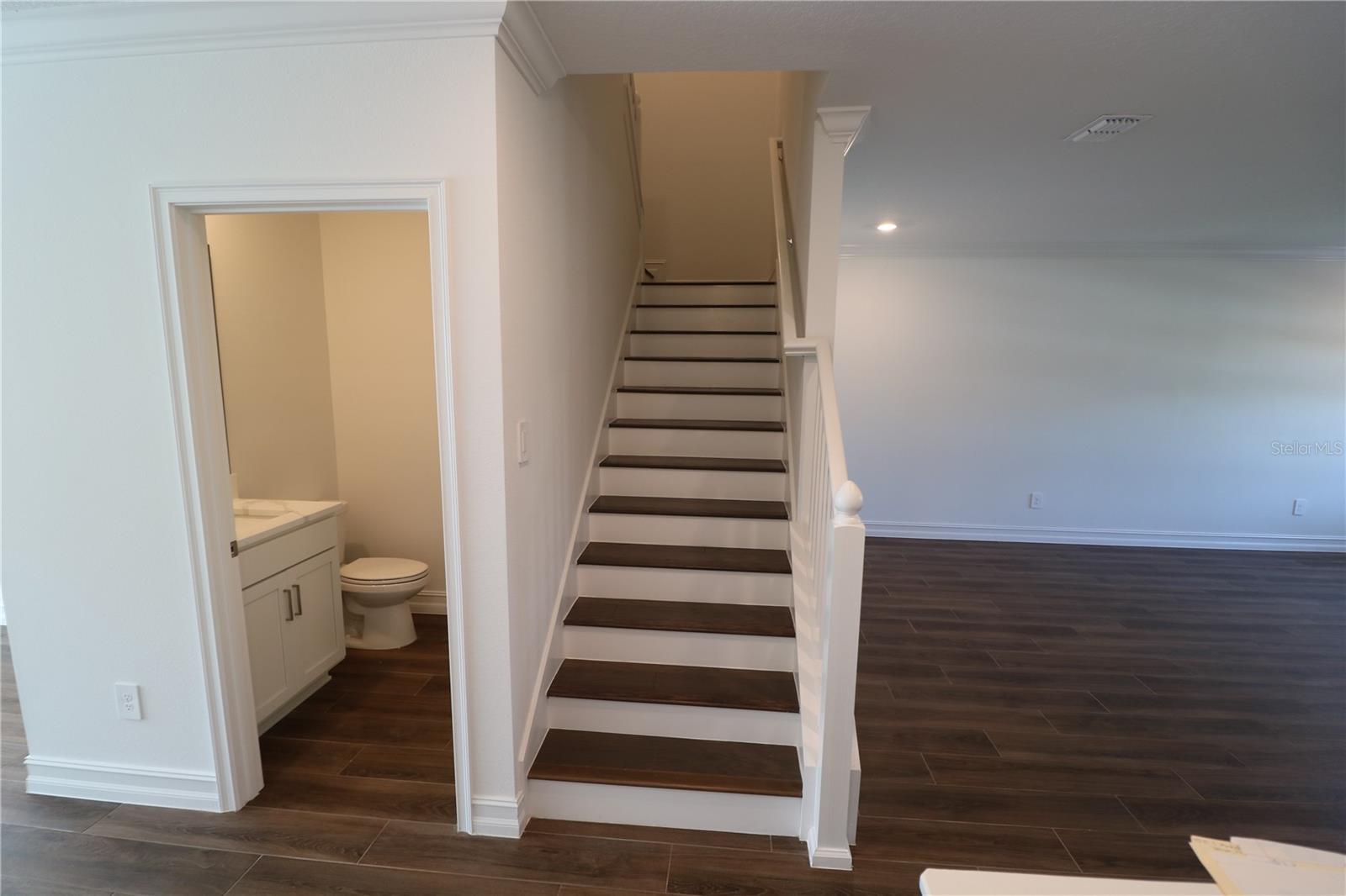 Image 23 of 57 For 4510 Manhattan Avenue 007