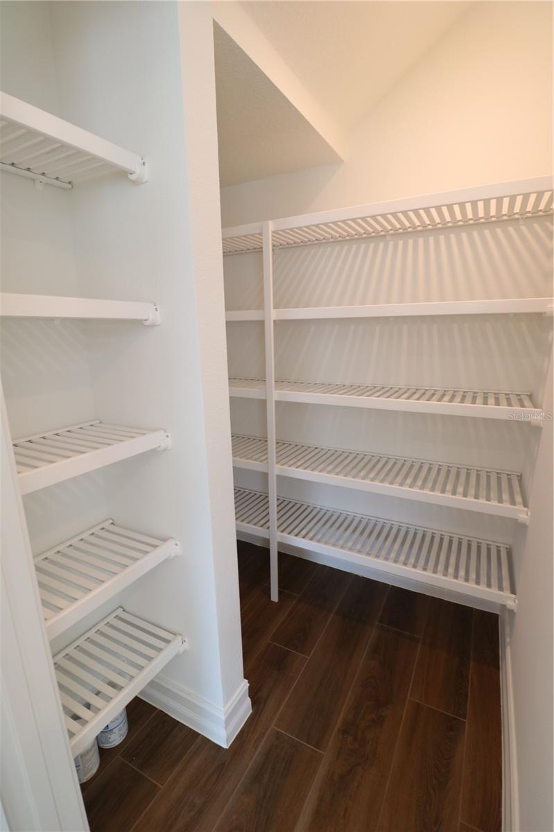 Image 30 of 57 For 4510 Manhattan Avenue 007