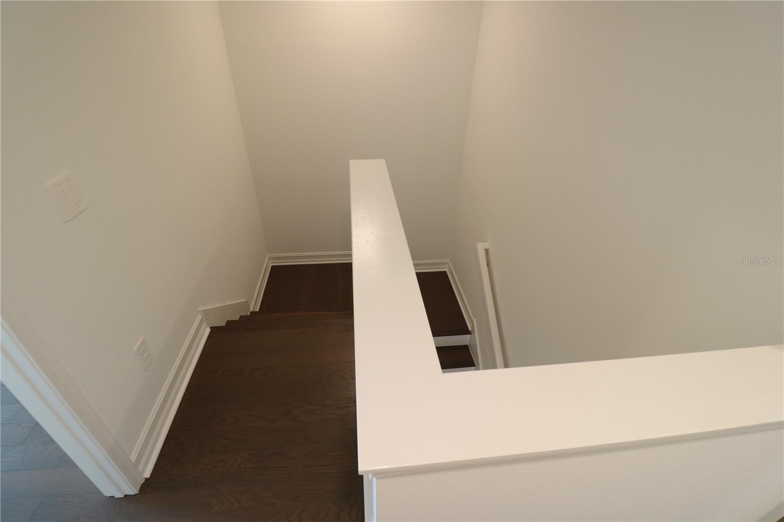 Image 35 of 57 For 4510 Manhattan Avenue 007