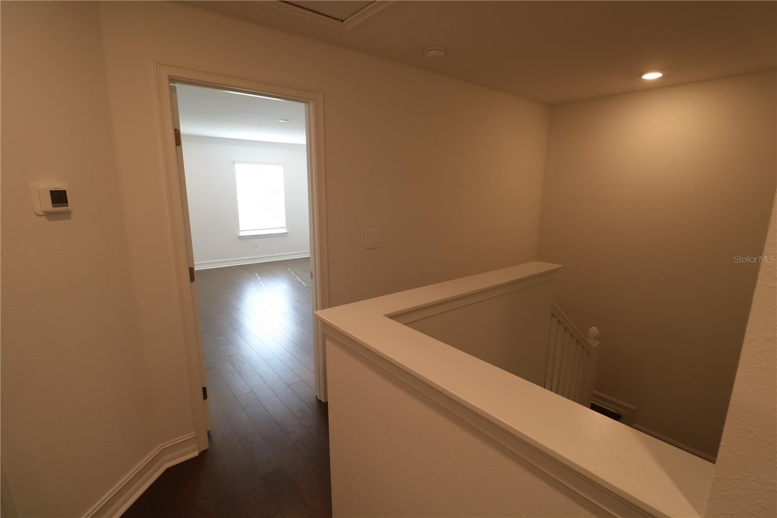 Image 45 of 57 For 4510 Manhattan Avenue 007