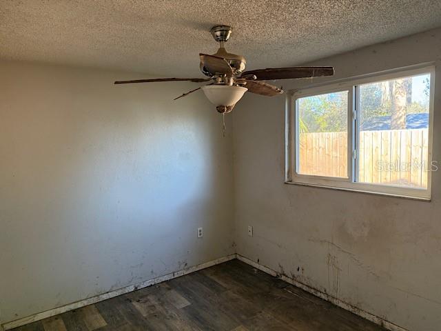 Image 14 of 16 For 8523 Lafitte Drive