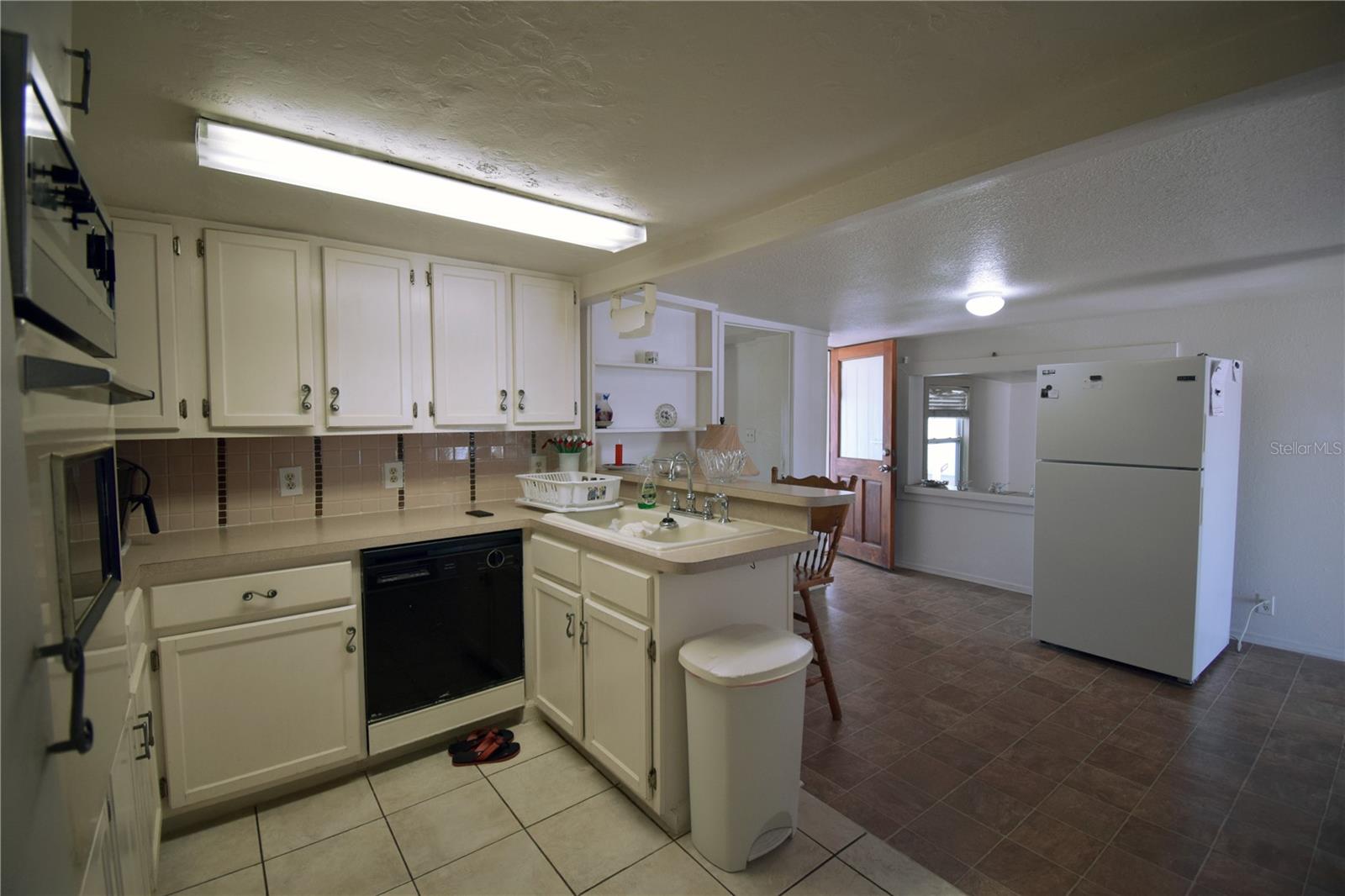 Image 10 of 31 For 2113 Lullaby Drive