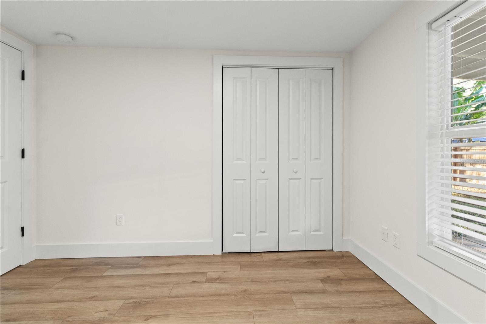 Image 20 of 36 For 14348 Graham Street