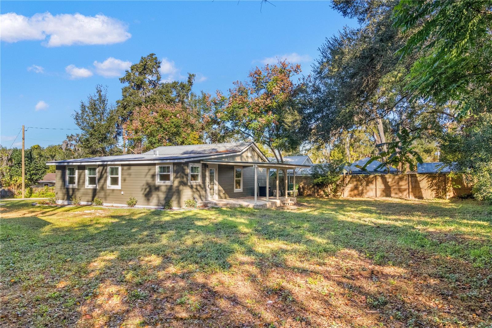 Image 30 of 36 For 14348 Graham Street