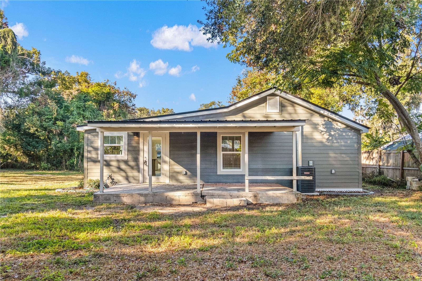 Image 32 of 36 For 14348 Graham Street