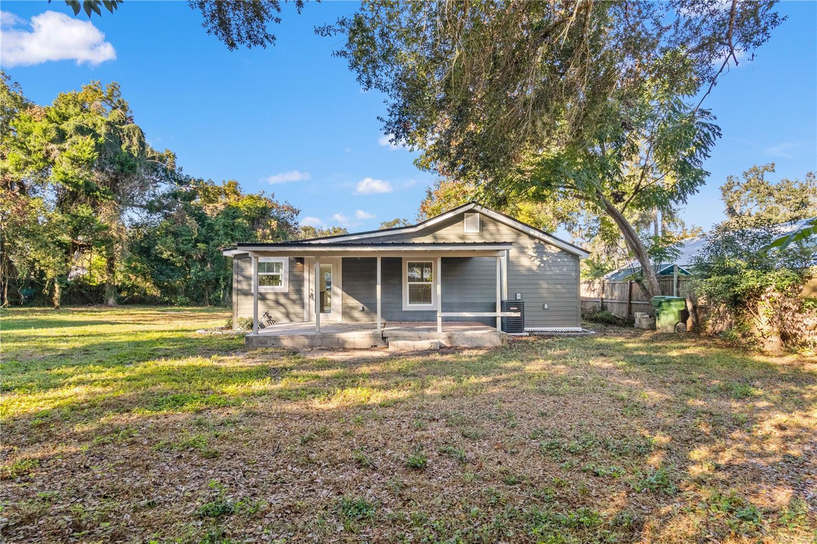 Image 33 of 36 For 14348 Graham Street