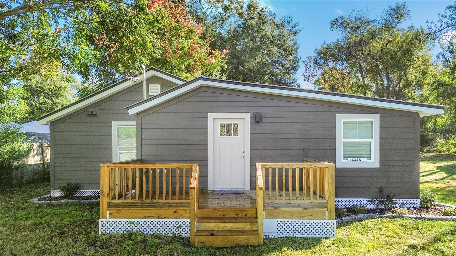 Image 4 of 36 For 14348 Graham Street