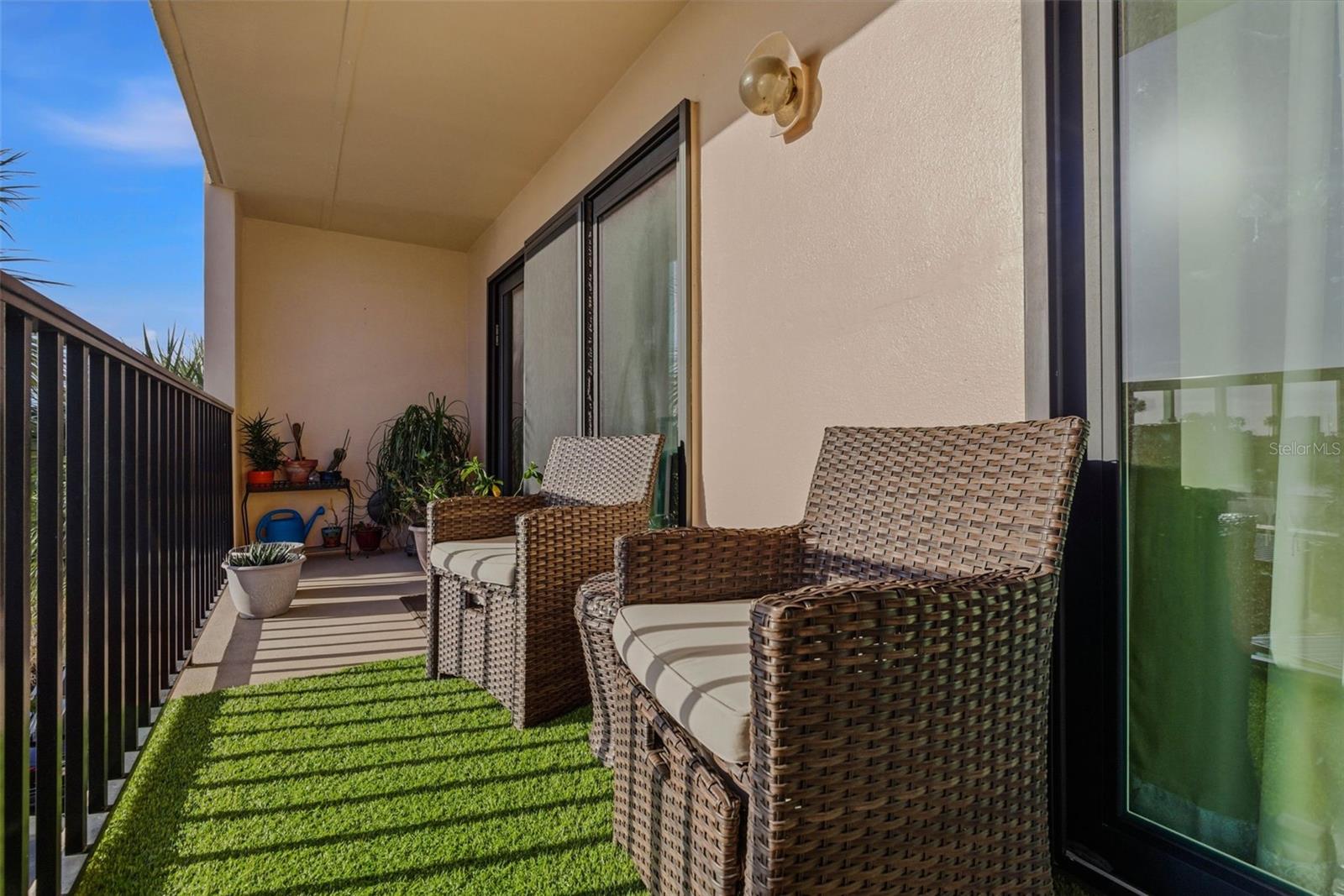 Listing photo id 14 for 51 Island Way 311