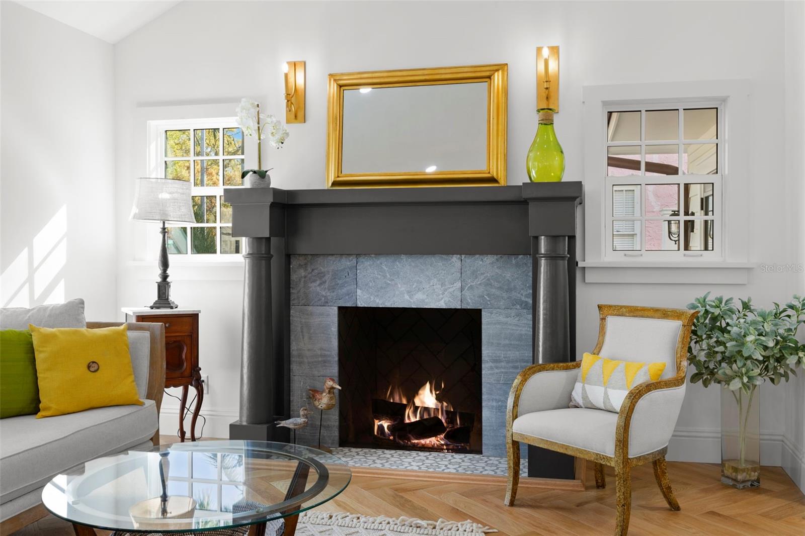 Listing photo id 9 for 346 16th Avenue Ne