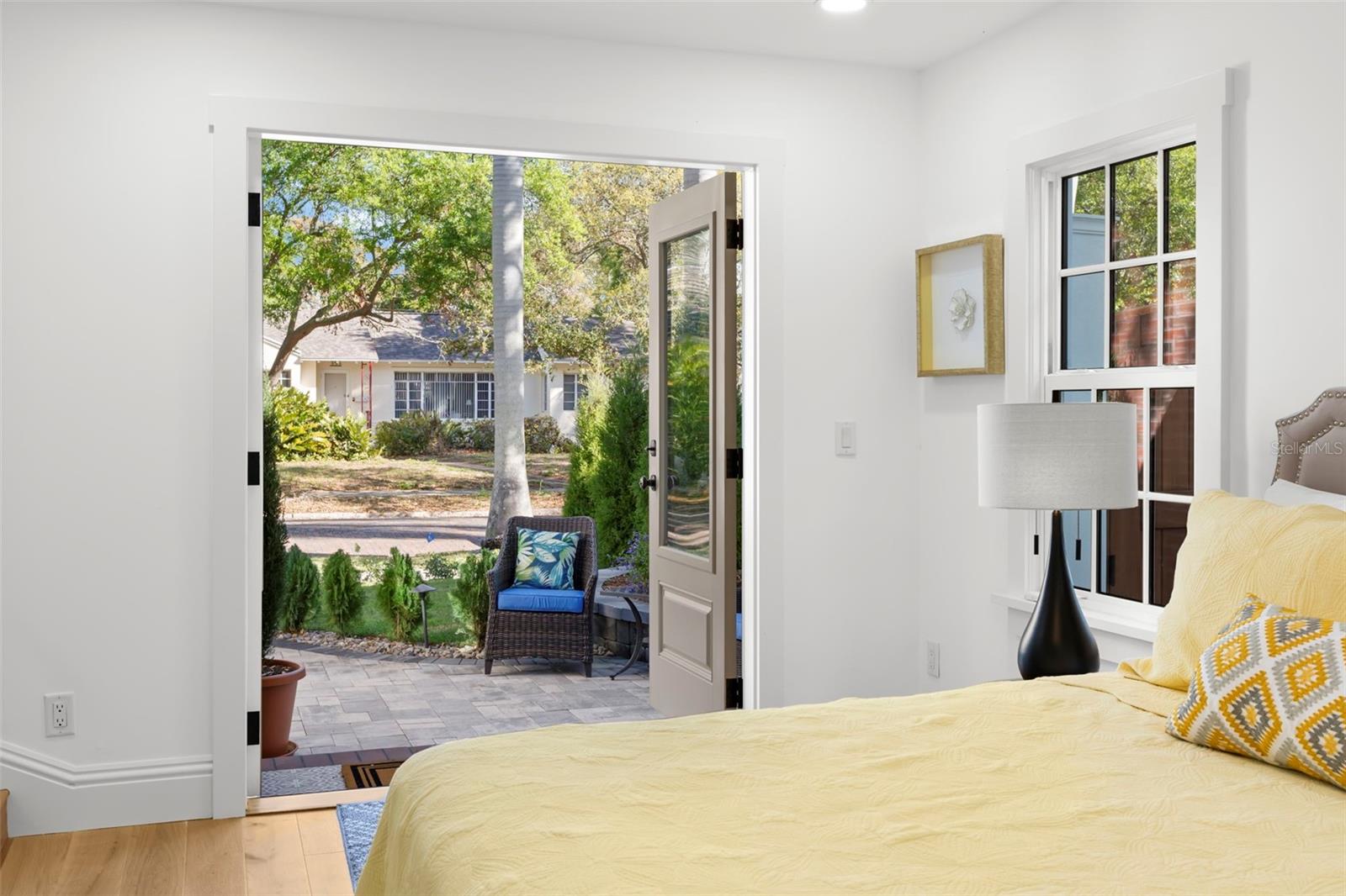 Listing photo id 26 for 346 16th Avenue Ne