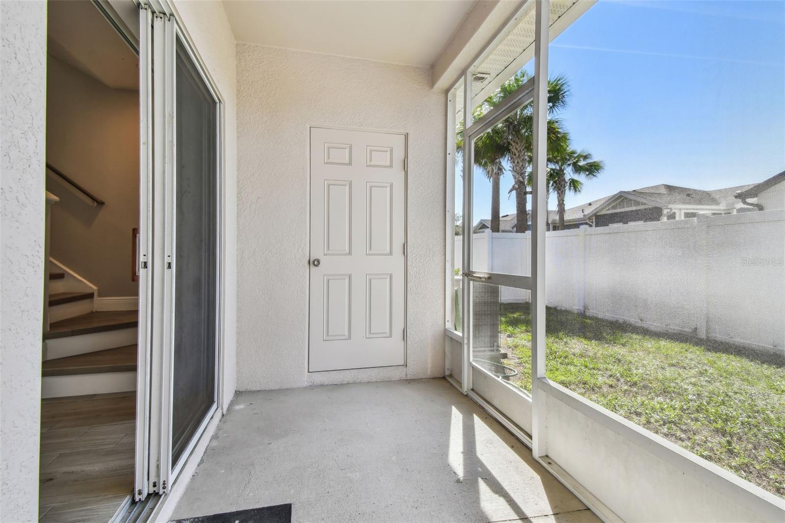 Image 22 of 29 For 16227 Swan View Circle