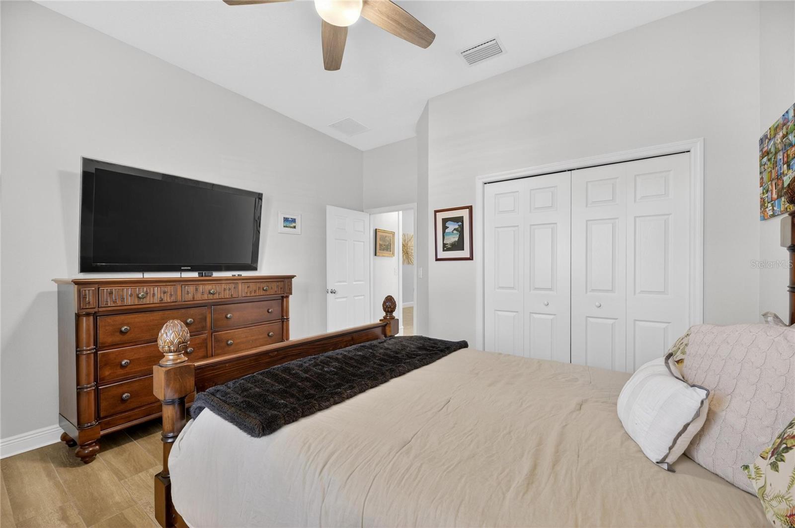 Image 16 of 100 For 5517 Merritt Island Drive